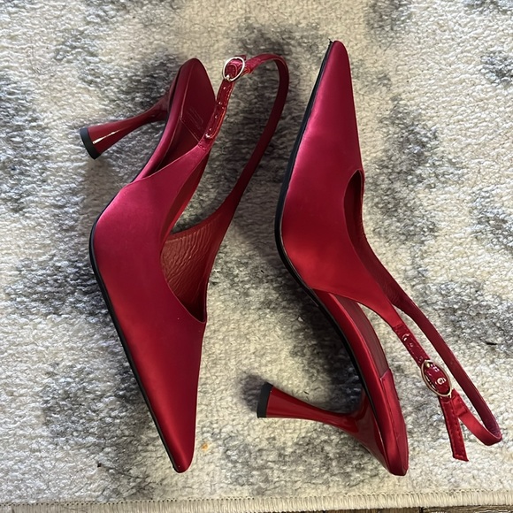Jeffrey Campbell Estella red satin heels - Picture 3 of 7